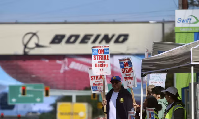 Hơn 3.200 nhân viên đình công, Boeing đối diện khủng hoảng 