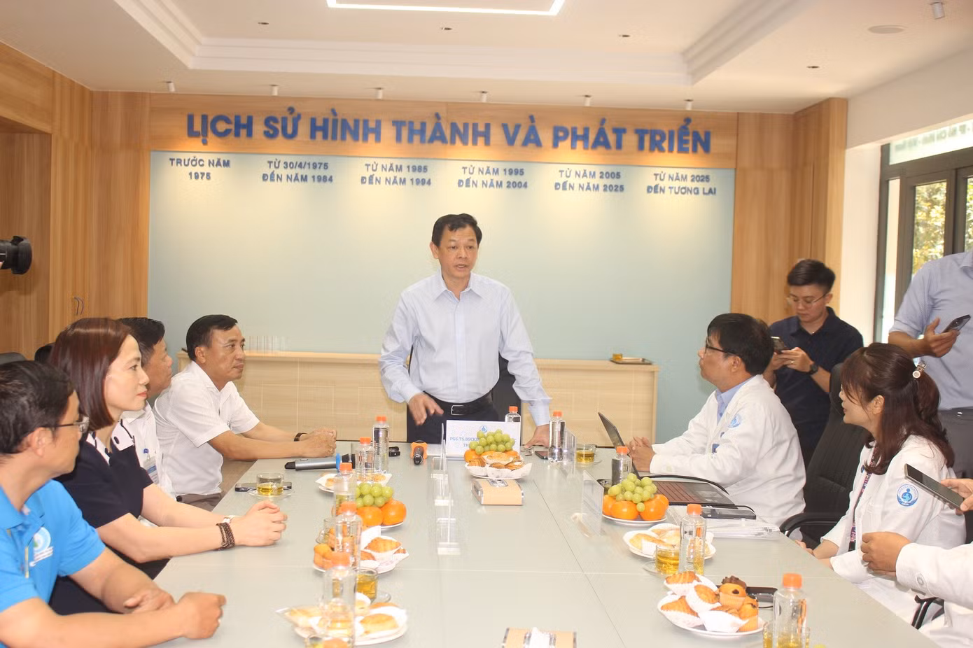 thu-truong-1.jpg
