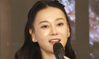 Phương Oanh tiết lộ phản ứng của Shark Bình khi vợ đóng cảnh hôn 