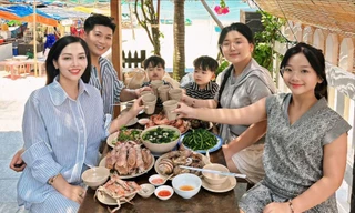 Vợ chồng Hà Nội đưa 4 con đi xuyên Việt, nhớ mãi 'đêm thiếu thốn' trên đảo hoang