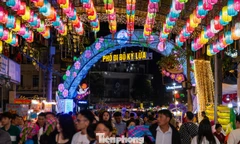 'Biển người' trẩy hội Lạng Sơn