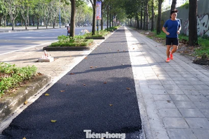 Diện mạo làn xe đạp đầu tiên ở TPHCM sau 2 tháng thi công 