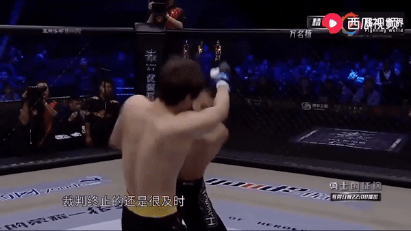 Võ sĩ MMA tung liên hoàn quyền, cao thủ Thiếu Lâm tối tăm mặt mũi