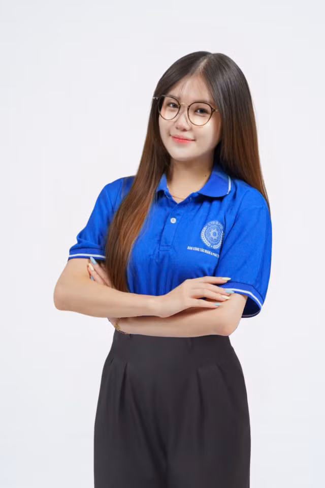Nữ sinh NEU nối dài thành tích Á khoa bằng học tập, nghiên cứu và hoạt động Đoàn - Hội