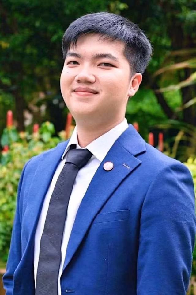 Du học sinh Việt được 3 tập đoàn lớn mời thực tập, nhận ‘Sao Tháng Giêng’ và ‘Sinh viên 5 tốt’ cấp Trung ương 