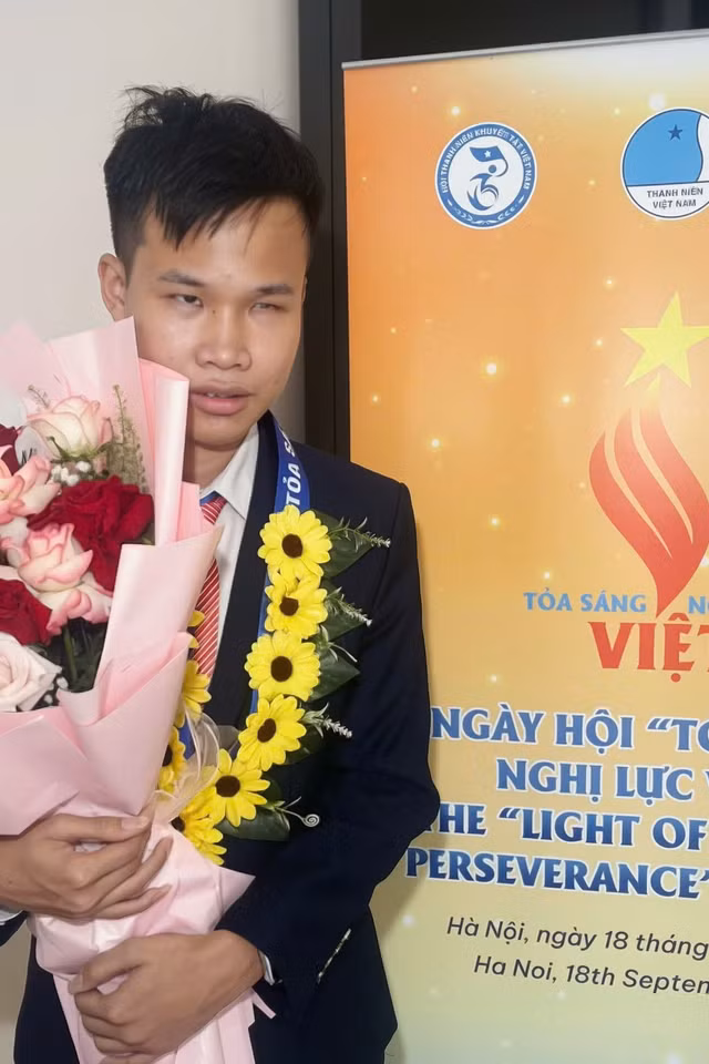 Chàng sinh viên khiếm thị góp sức từ việc nhỏ, trở thành một trong 26 gương mặt ‘Tỏa sáng nghị lực Việt’ 2026 