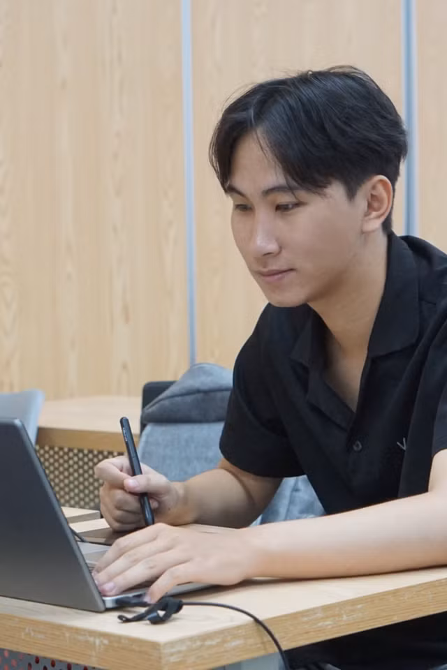 Chọn tri thức làm điểm tựa để vươn lên