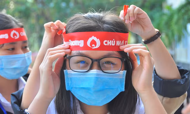 Tưng bừng Chủ nhật Đỏ tại trường đại học Trà Vinh