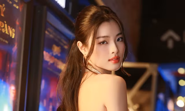Chỉ vì cảnh quay 'sốc' này mà 'nàng thơ màn ảnh' Lan Thy 'sang chấn' đến mức bỏ ăn bỏ uống