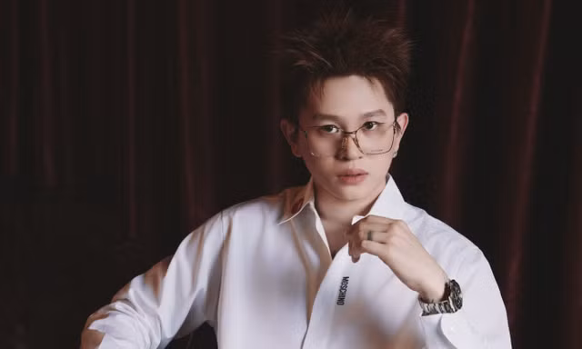 Huấn luyện viên trẻ nhất 'Rap Việt' B Ray khắc họa một phần tuổi thơ của chính mình bằng âm nhạc
