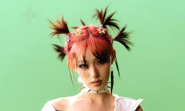 Nữ ca sĩ gen Z, m tú kết hợp cùng rapper Liu Grace đánh dấu bước chuyển mình, sẵn sàng bước ra khỏi 'vùng an toàn'