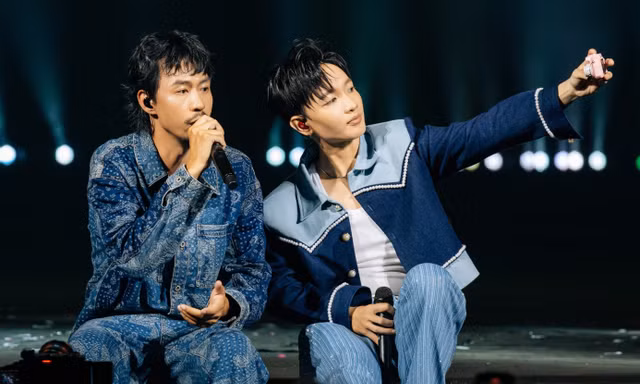 Lần đầu tiên rapper Đen tự tay cầm máy quay cùng Hoàng Dũng lan tỏa thông điệp ý nghĩa đến khán giả