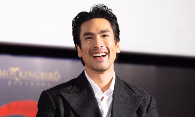 'Nam thần màn ảnh' Thái Lan Nadech Kugimiya: 'Tôi cảm thấy khán giả càng mong tôi cởi áo nhiều hơn'