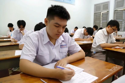 Đề thi Ngữ văn kỳ thi học sinh giỏi TP.HCM trở thành chủ đề bàn luận sôi nổi