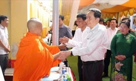 Chủ tịch Quốc hội dự Ngày hội Đại đoàn kết toàn dân tộc tại Cần Thơ