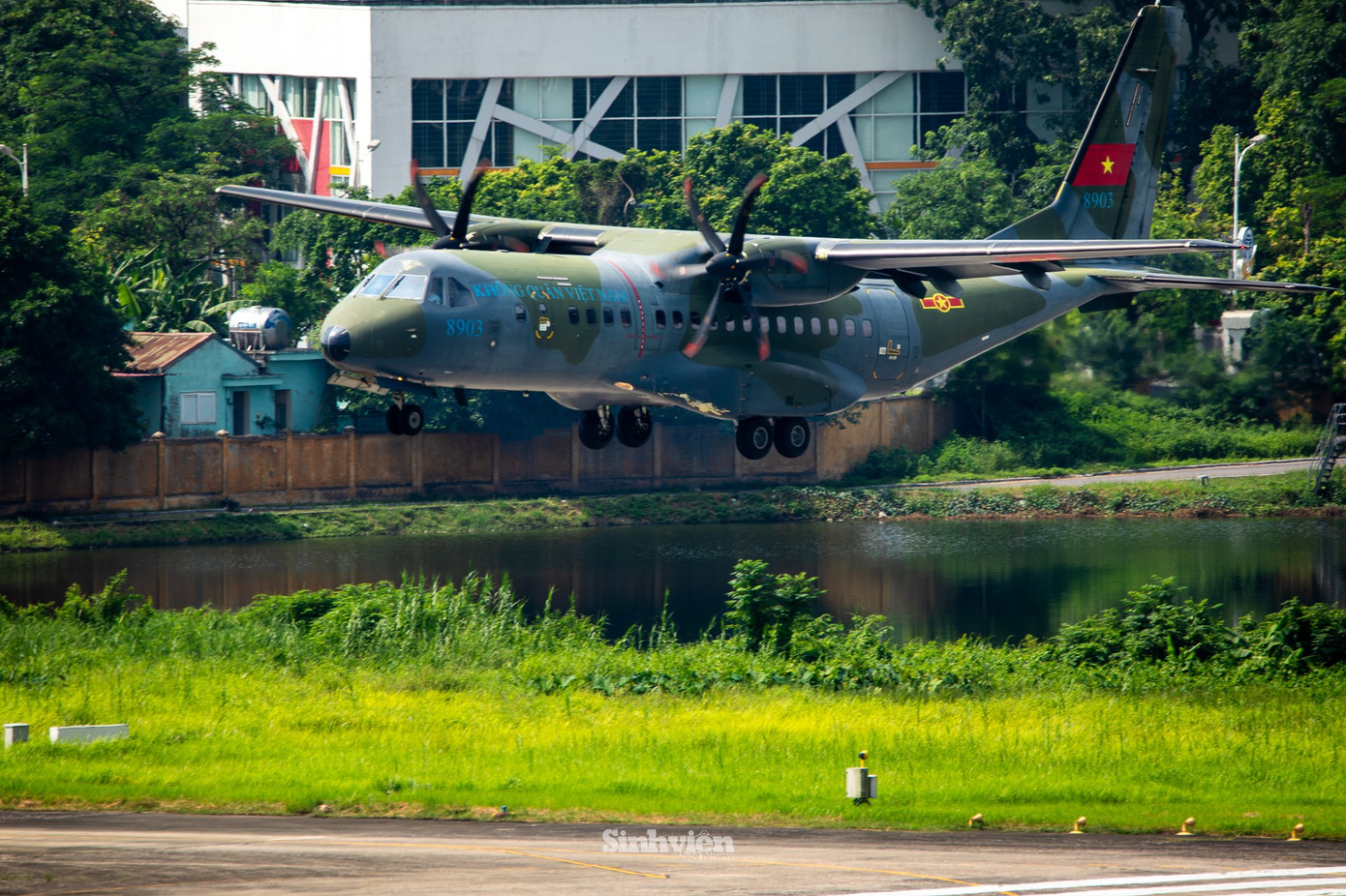 casa-c295-1.jpg