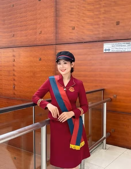 doi-nghi-le-ueb.jpg