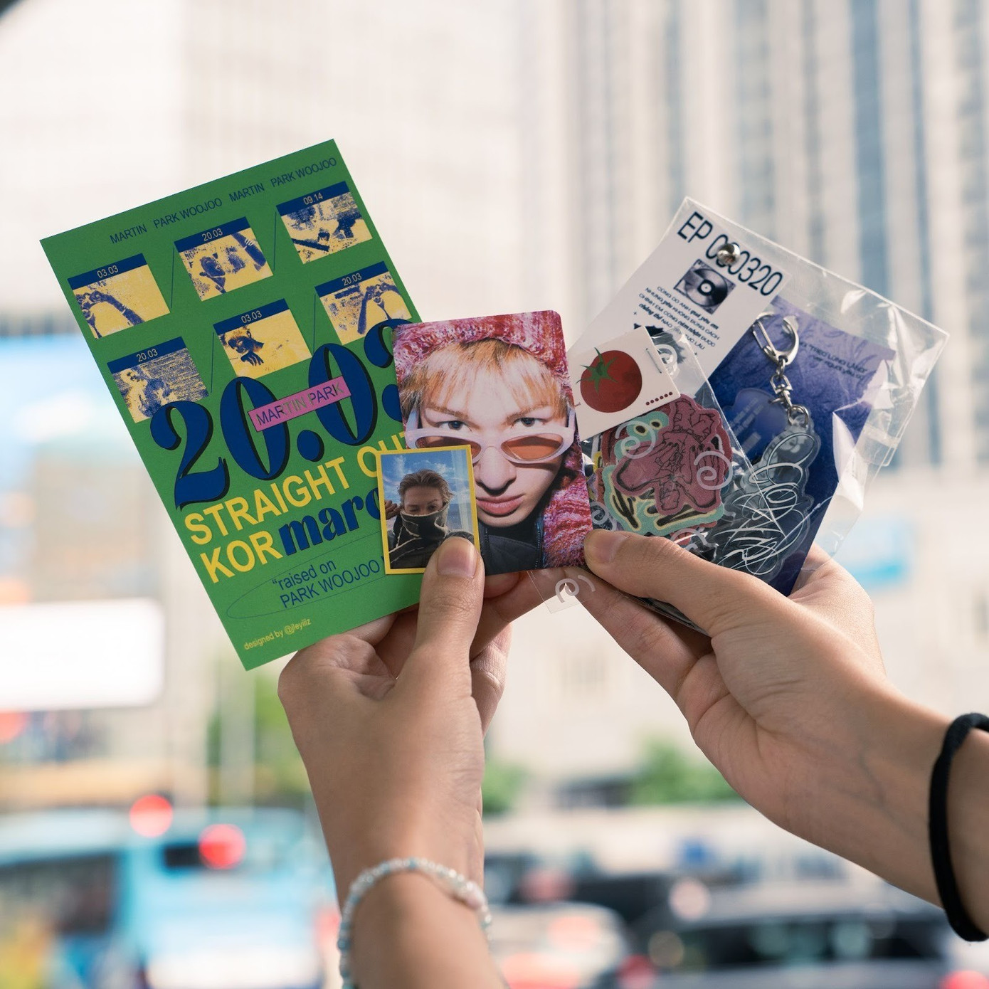 Những ấn phẩm thiết kế phi lợi nhuận được người hâm mộ đón nhận tích cực.