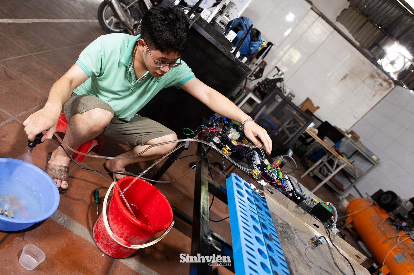 lab-ky-thuat-cho-sinh-vien-ha-noi-13.jpg