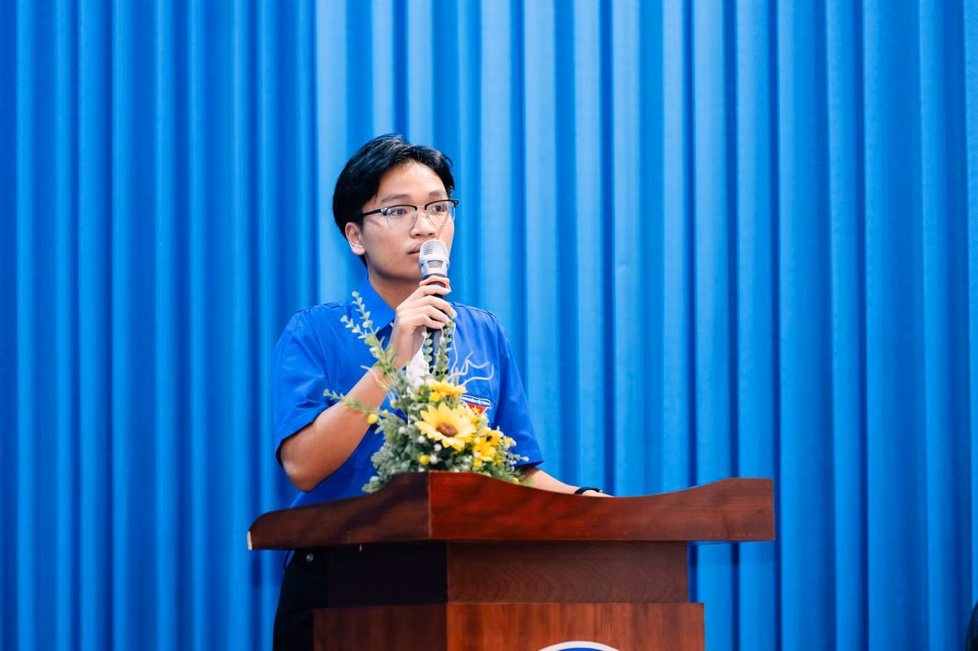 anh-1-thanh-nhan.jpg