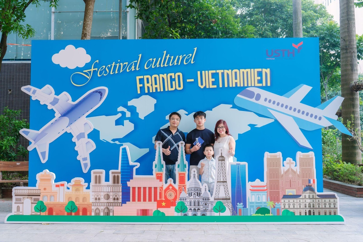Ngày hội văn hóa và ẩm thực Pháp Việt tại USTH. Ngày hội văn hóa và ẩm thực Pháp Việt tại USTH.