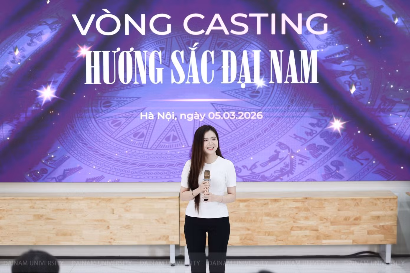 Hoàng Ngọc Huyền đang là sinh viên năm cuối, ngành Quản trị Kinh doanh và Marketing tại Trường ĐH Đại Nam.