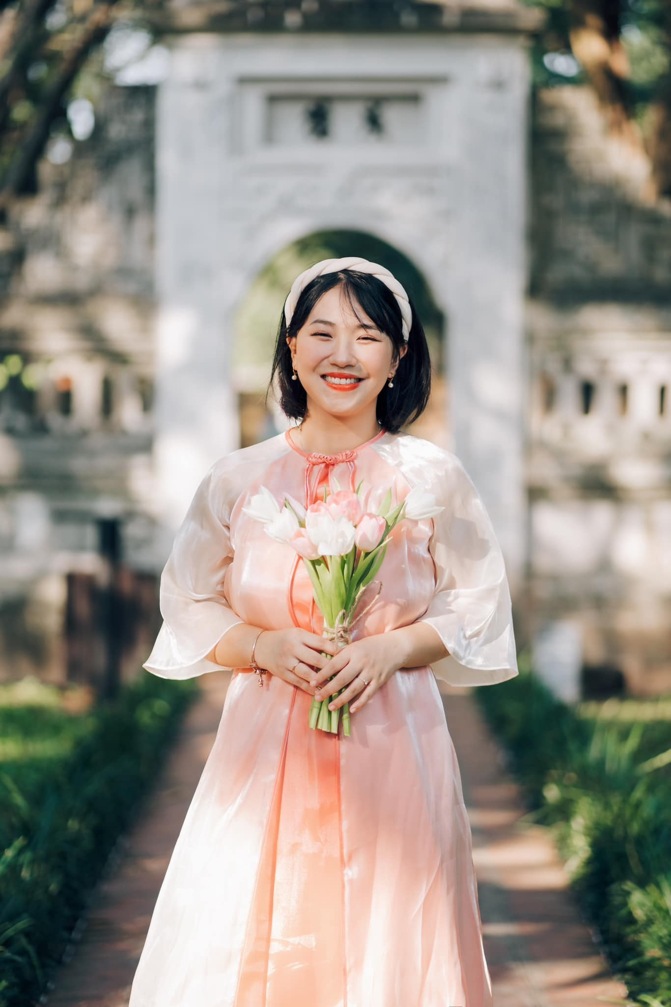 “Giáo dục nên là hành trình khơi mở tiềm năng chứ không phải cuộc đua so kè ai nhanh hơn, ai điểm cao hơn” 404446004-727944739387842-287776175297392075-n.jpg