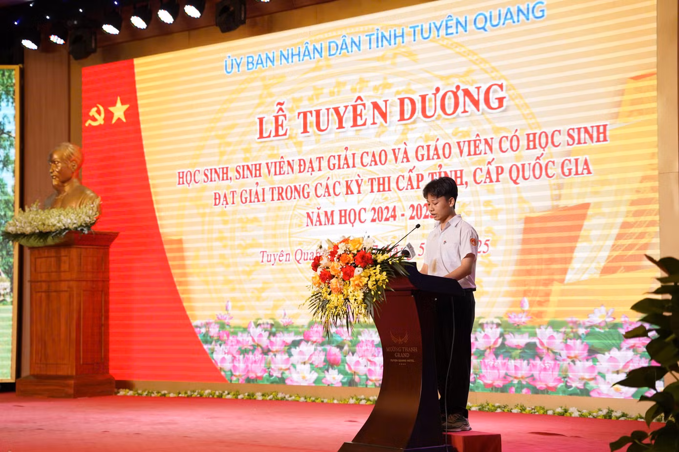 anh-1-3338.jpg