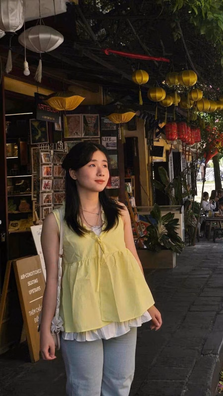 Theo Kim Ngân, việc chỉ trích gay gắt lỗi sai khi phát âm tiếng Anh dễ khiến người học mất tự tin và “ngại” sử dụng ngoại ngữ.