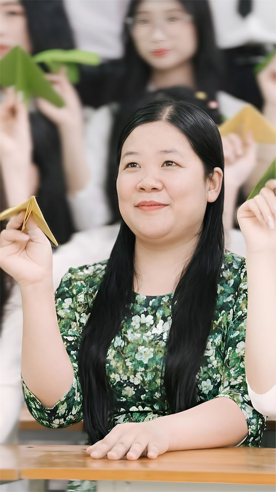 Với kinh nghiệm giảng dạy tiếng Anh tại trường THPT, cô Kim Liên cho biết văn hoá “soi lỗi tiếng Anh” thường có ảnh hưởng mạnh đến tâm lý người học.