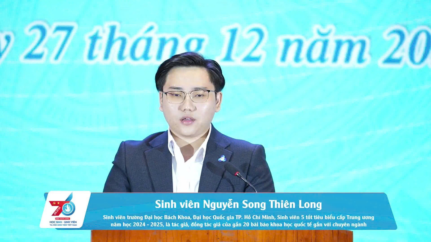 dai-dien-sinh-vien-viet-nam-phat-bieu-phat-dong-tai-chuong-trinh-dong-hanh-voi-sinh-vien-vn-tai-nang-cong-nghe-nam-2026-do-trung-uong-hoi-sinh-vien-viet-nam-to-chuc.jpg