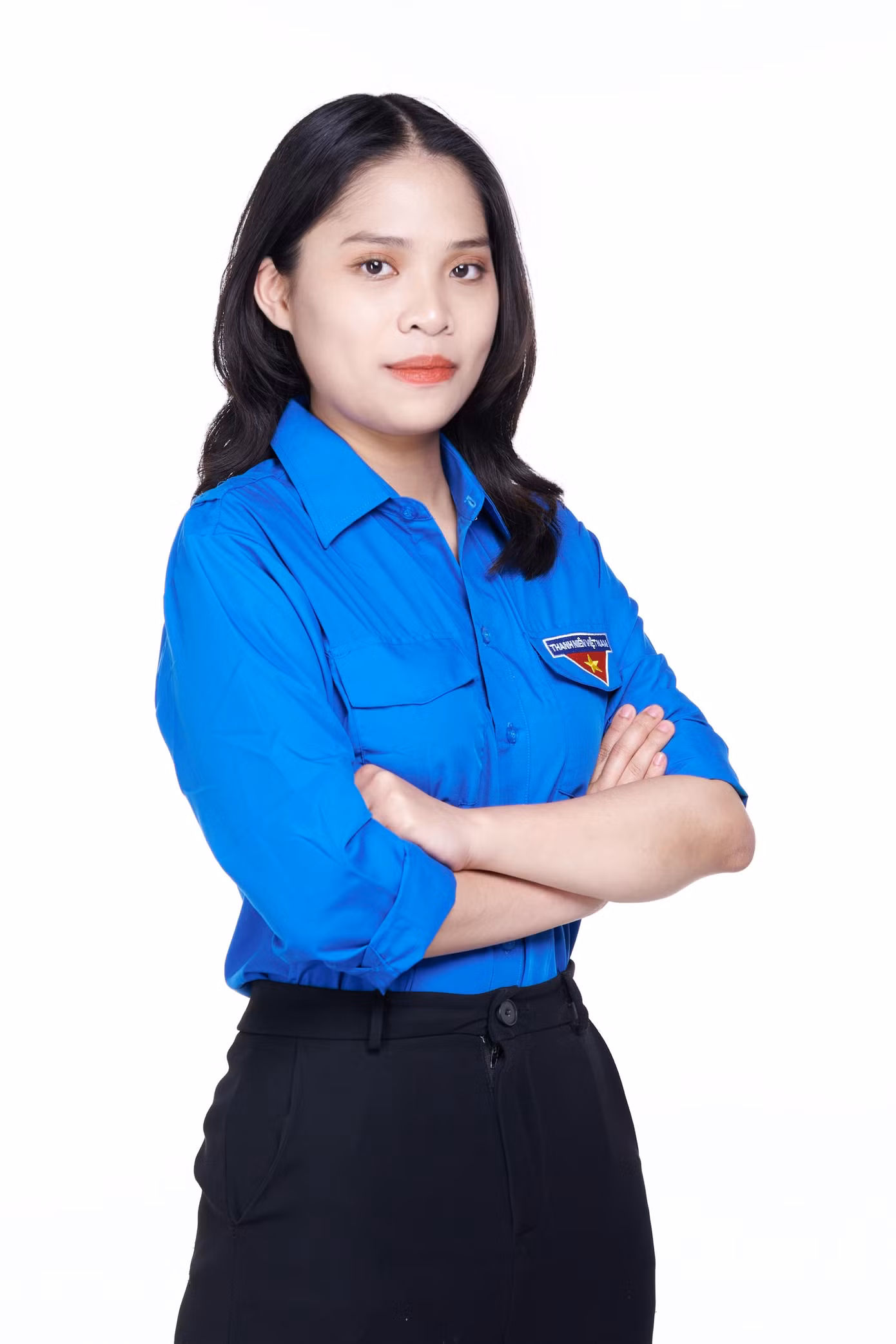 2-thanh-vien-clb-tinh-nguyen-hvng-dvc.jpg