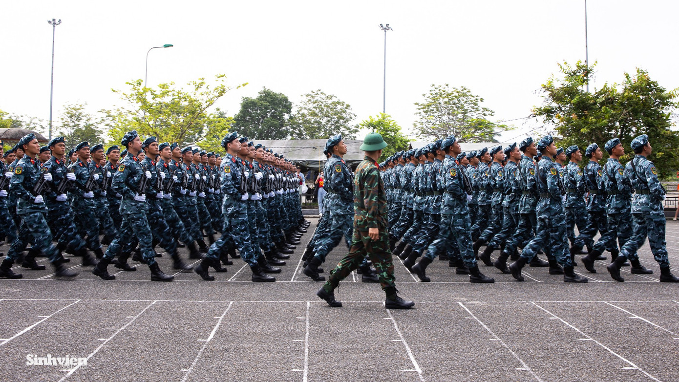 khoi-tac-chien-kgm-a80-41.jpg