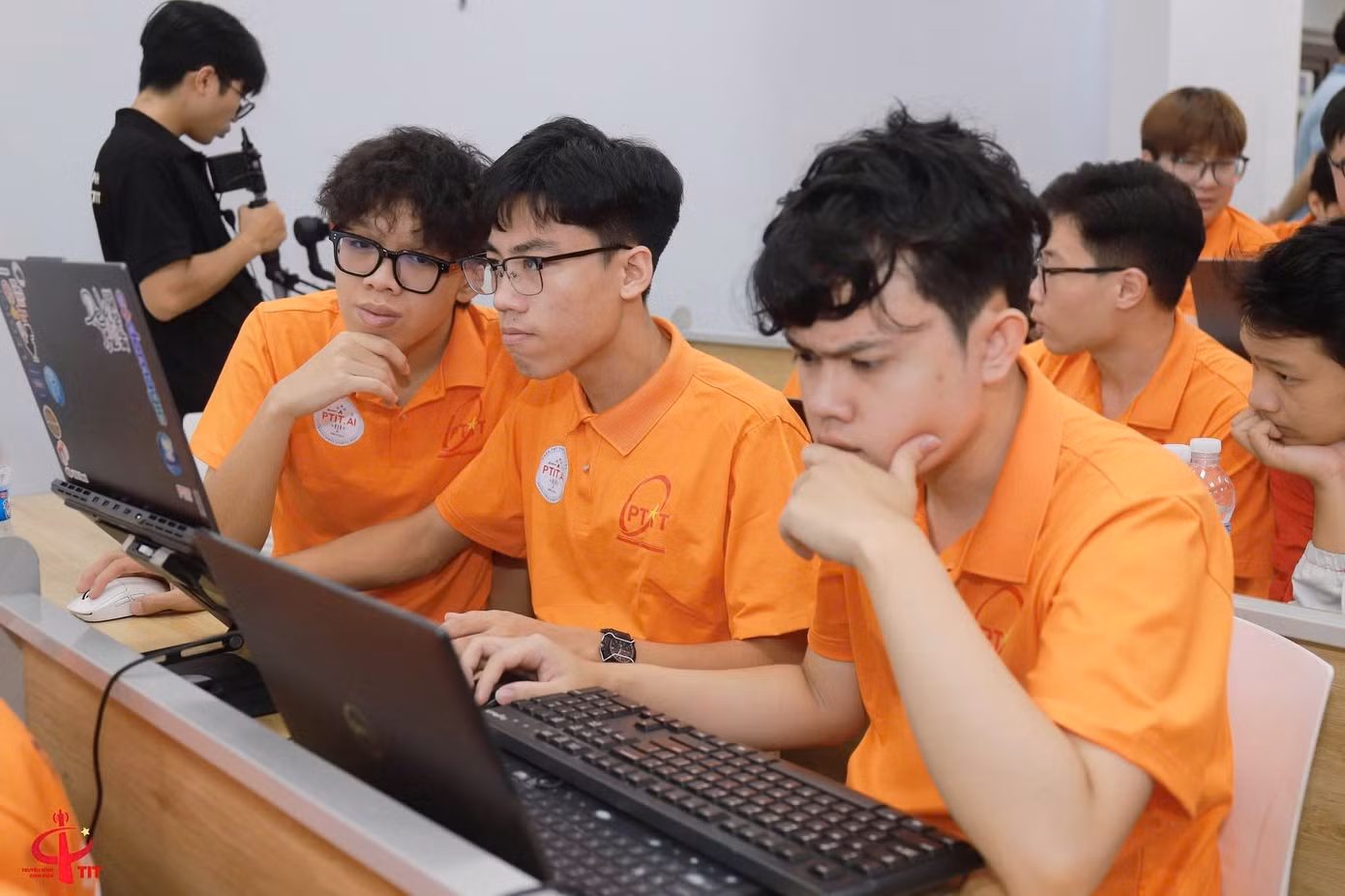 AI trợ giảng giúp mở rộng không gian học tập từ giảng đường truyền thống sang môi trường số liên tục.