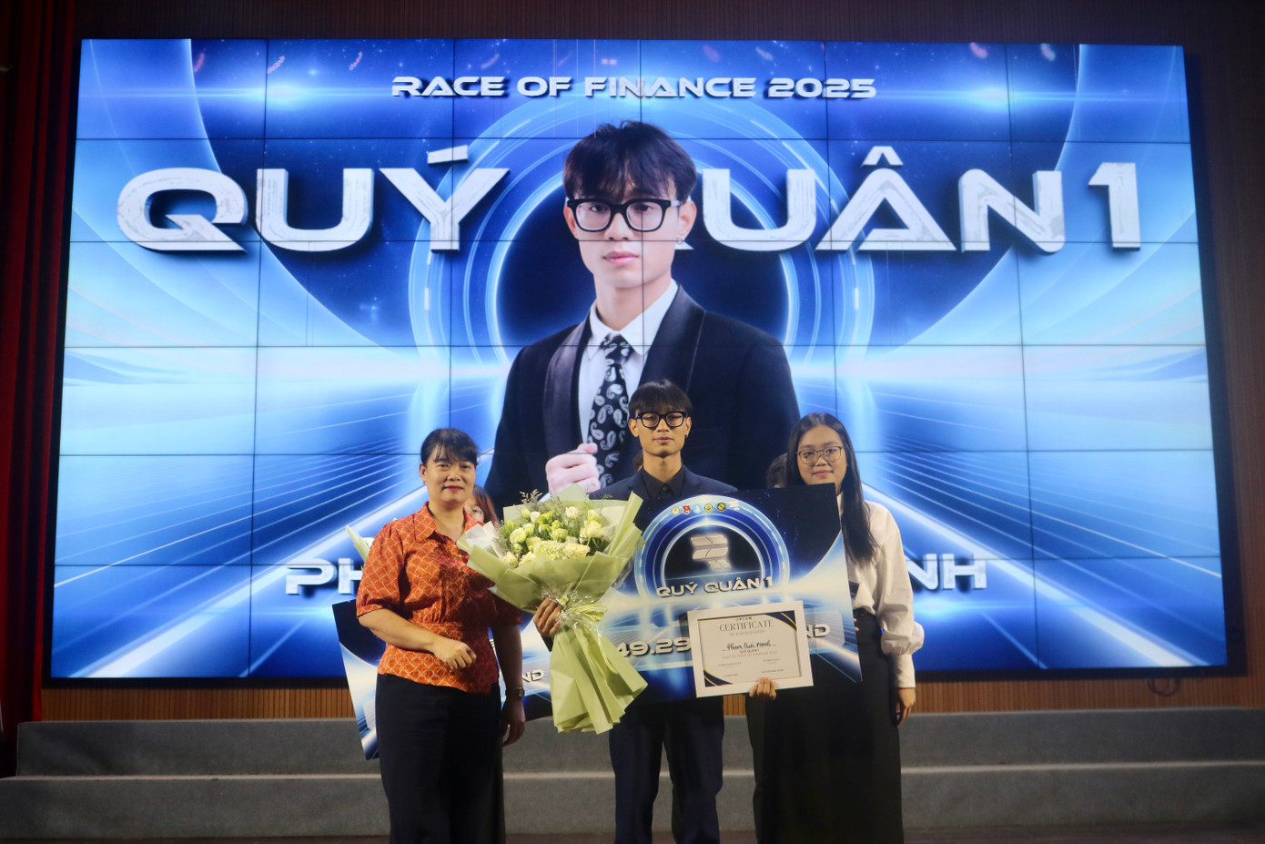 quy-quan-race-of-finance-2025.jpg