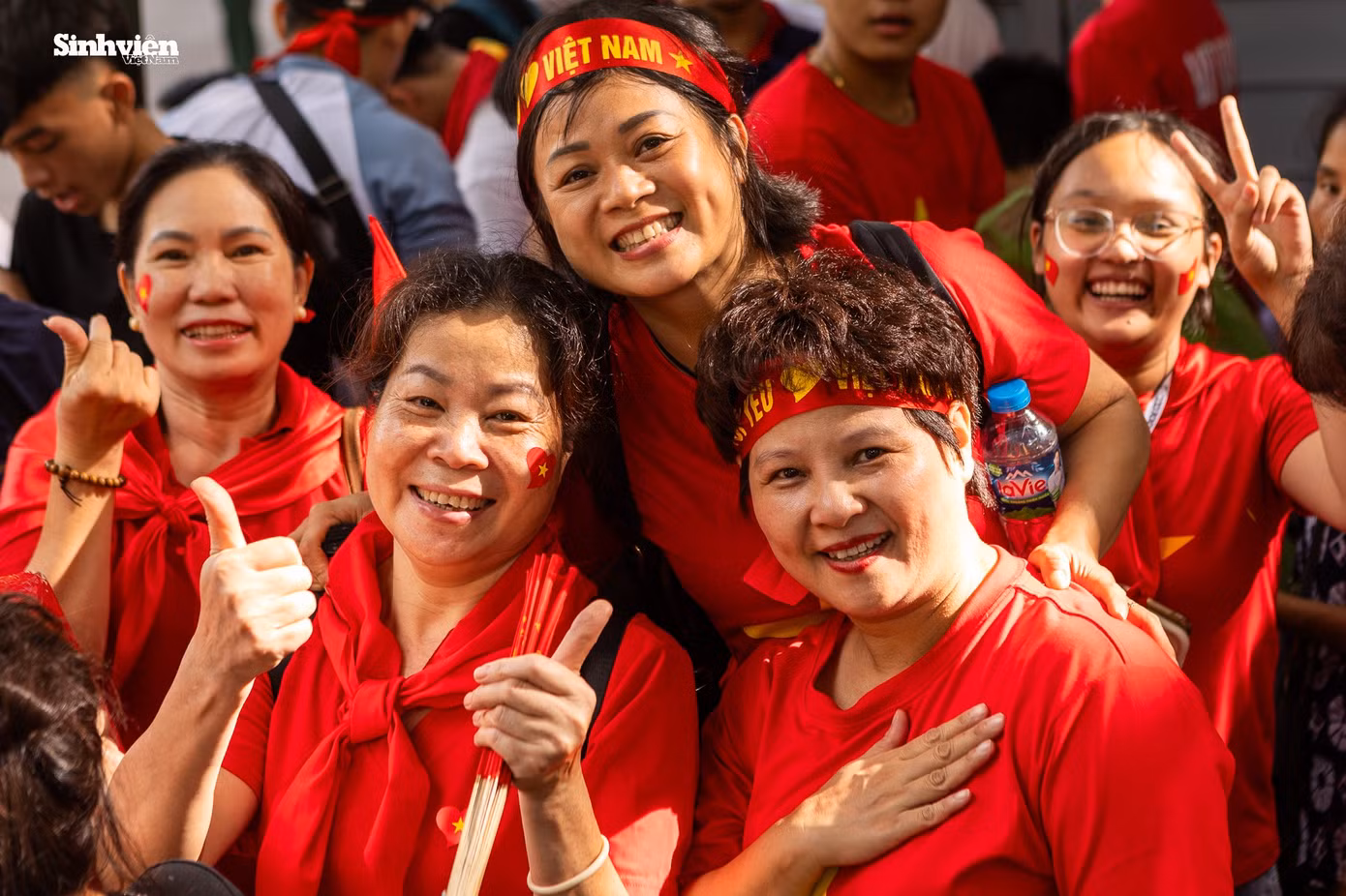 di-trong-vong-tay-nhan-dan-42.jpg