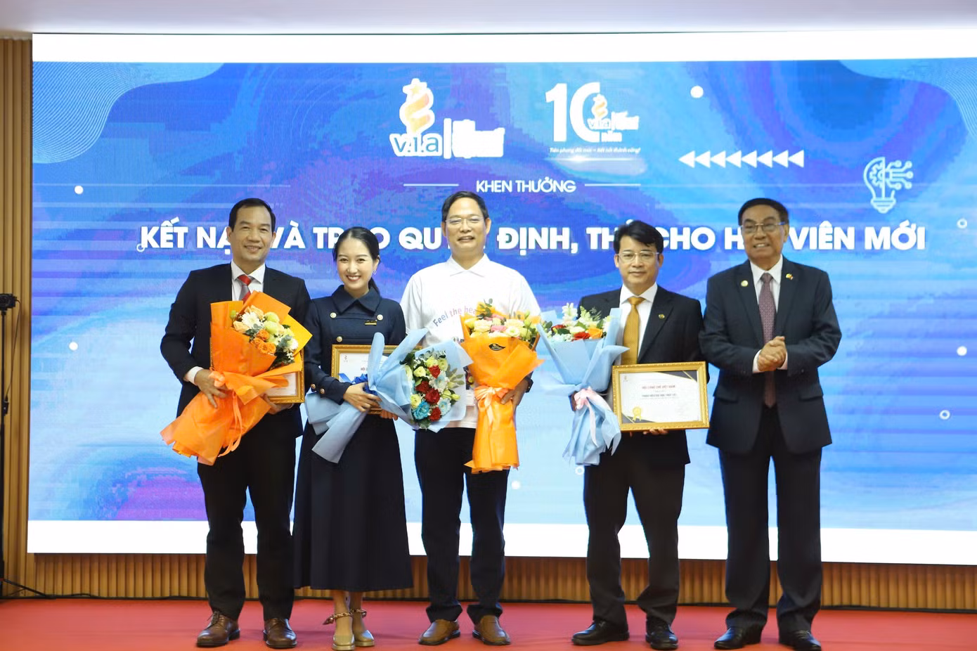 trao-giai-ipstar-2025-top-20-nguoi-co-nhieu-sang-che-nam-2025-do-hoi-sang-che-viet-nam-trao.jpg