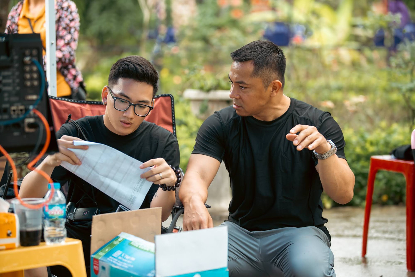 Từng làm thuê với mức lương 35.000 đồng/giờ, Thế Anh vẫn âm thầm bám nghề để theo đuổi đam mê quay phim. dah-02-a4853-original.jpg