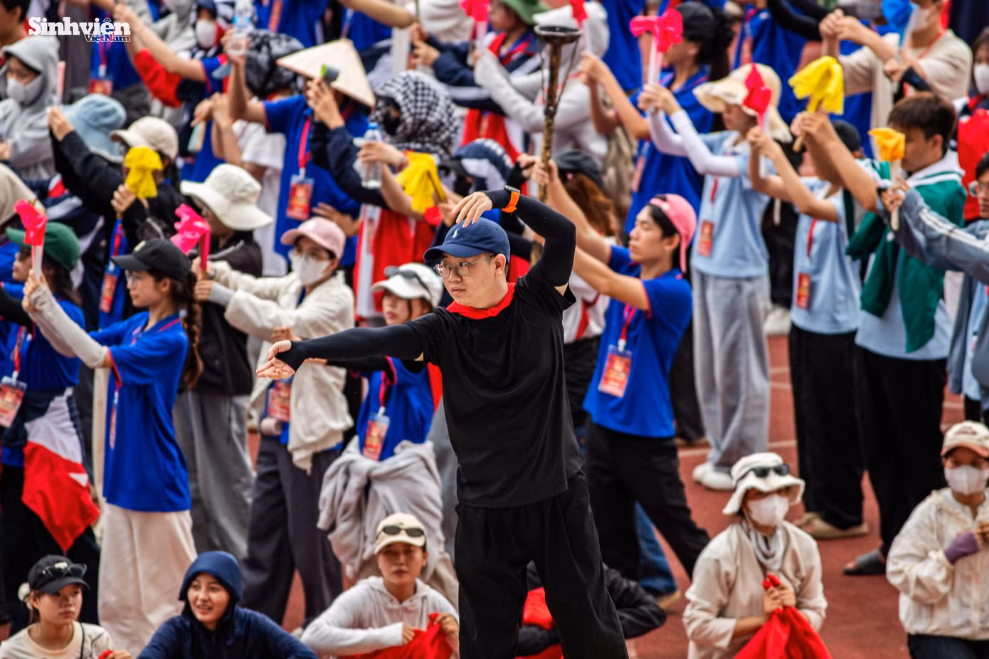 khoi-quan-chung-sinh-vien-03.jpg