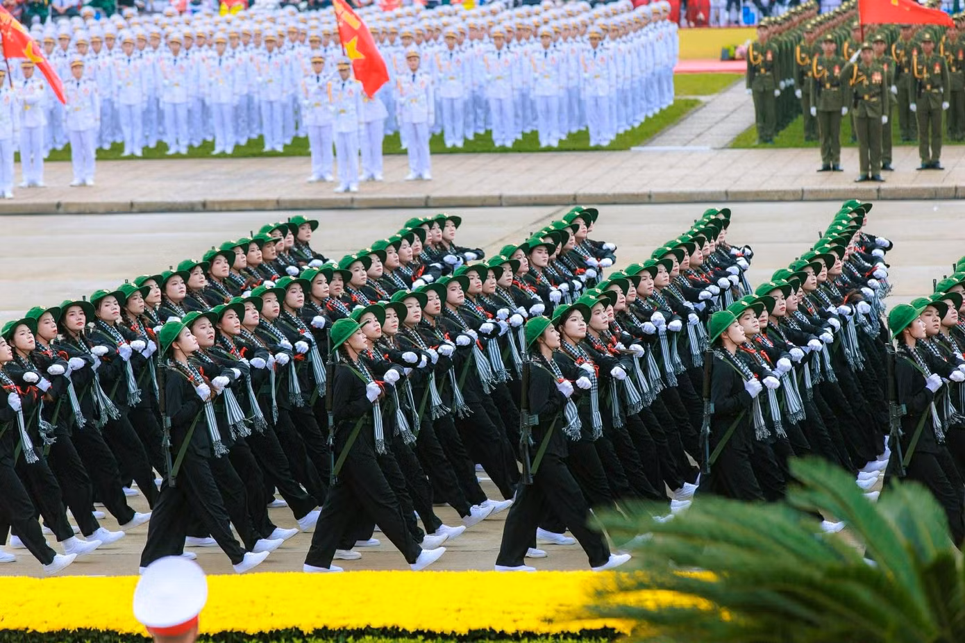 nhung-buoc-chan-ran-roi-day-tu-hao-cua-quynh-anh-va-cac-dong-doi-tren-quang-truong-ba-dinh-chuan-bi-cho-ngay-le-trong-dai-cua-dan-toc.jpg