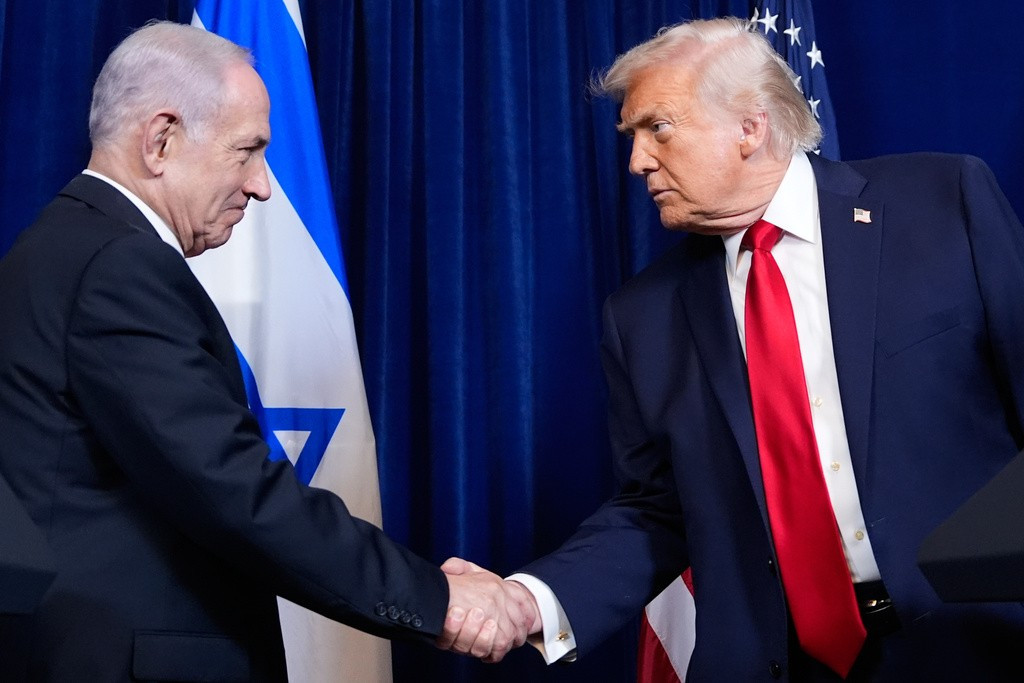 Tổng thống Mỹ Trump cảnh báo Iran và Hamas