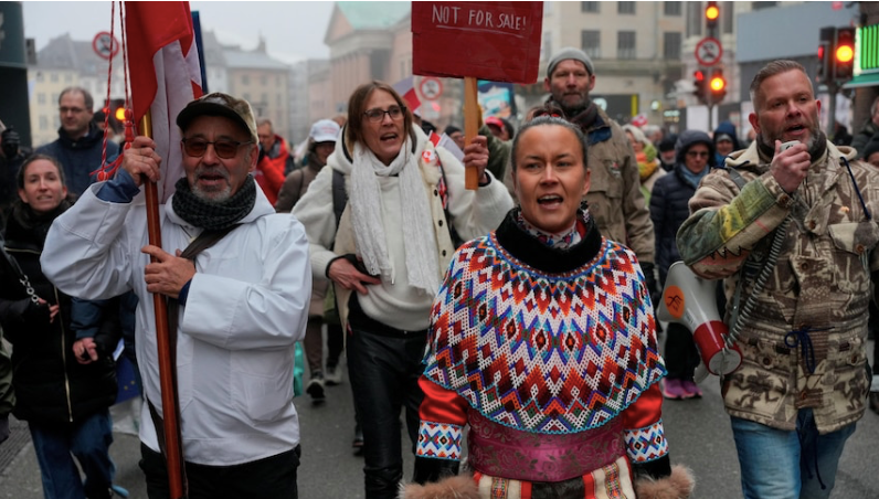 Hàng nghìn người biểu tình ở Đan Mạch yêu cầu Mỹ để Greenland yên