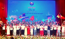 Trải nghiệm đáng nhớ của thanh thiếu niên kiều bào về 'hành trình lịch sử'