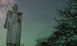 Liên tiếp 'những quả cầu lửa lướt qua bầu trời' trong tuần này