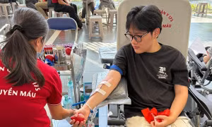 Nhật ký Gen Z đi hiến máu tình nguyện: Tất tần tật về lần đầu được "cấp sổ đỏ"