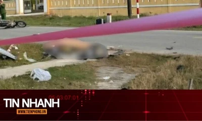 TIN NHANH: Va chạm kinh hoàng khiến 4 người thương vong ở Huế