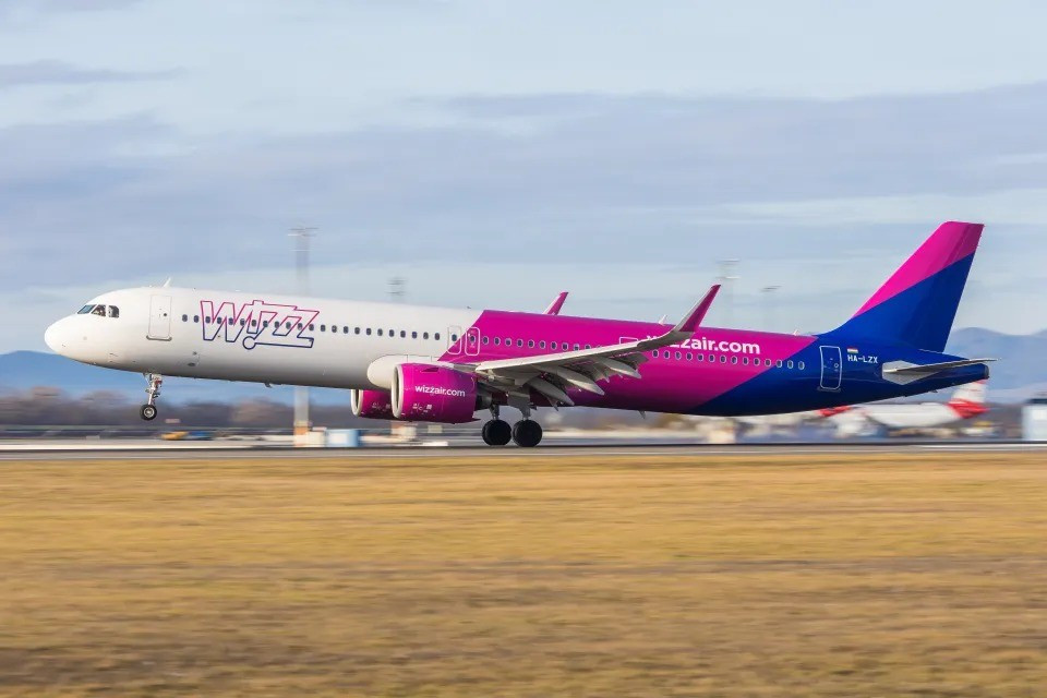 a321-hungarian-low-cost-carrier-850796076-11zon.jpg