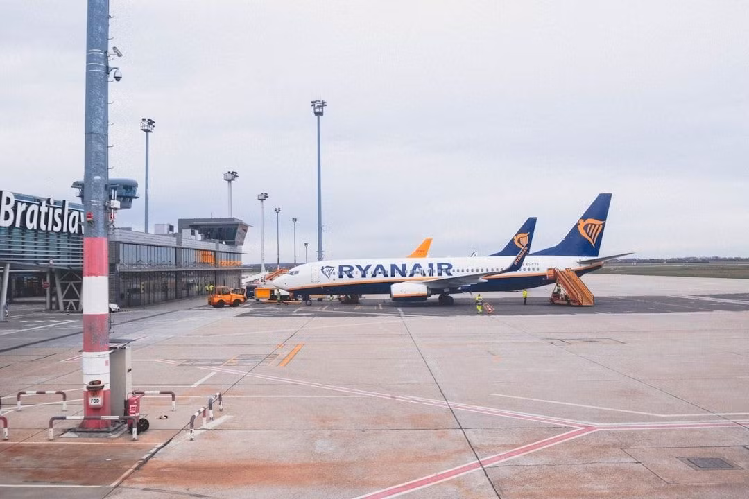 ryanair-boeing737-bratislavaairport-bbfdb4d9-11zon.jpg