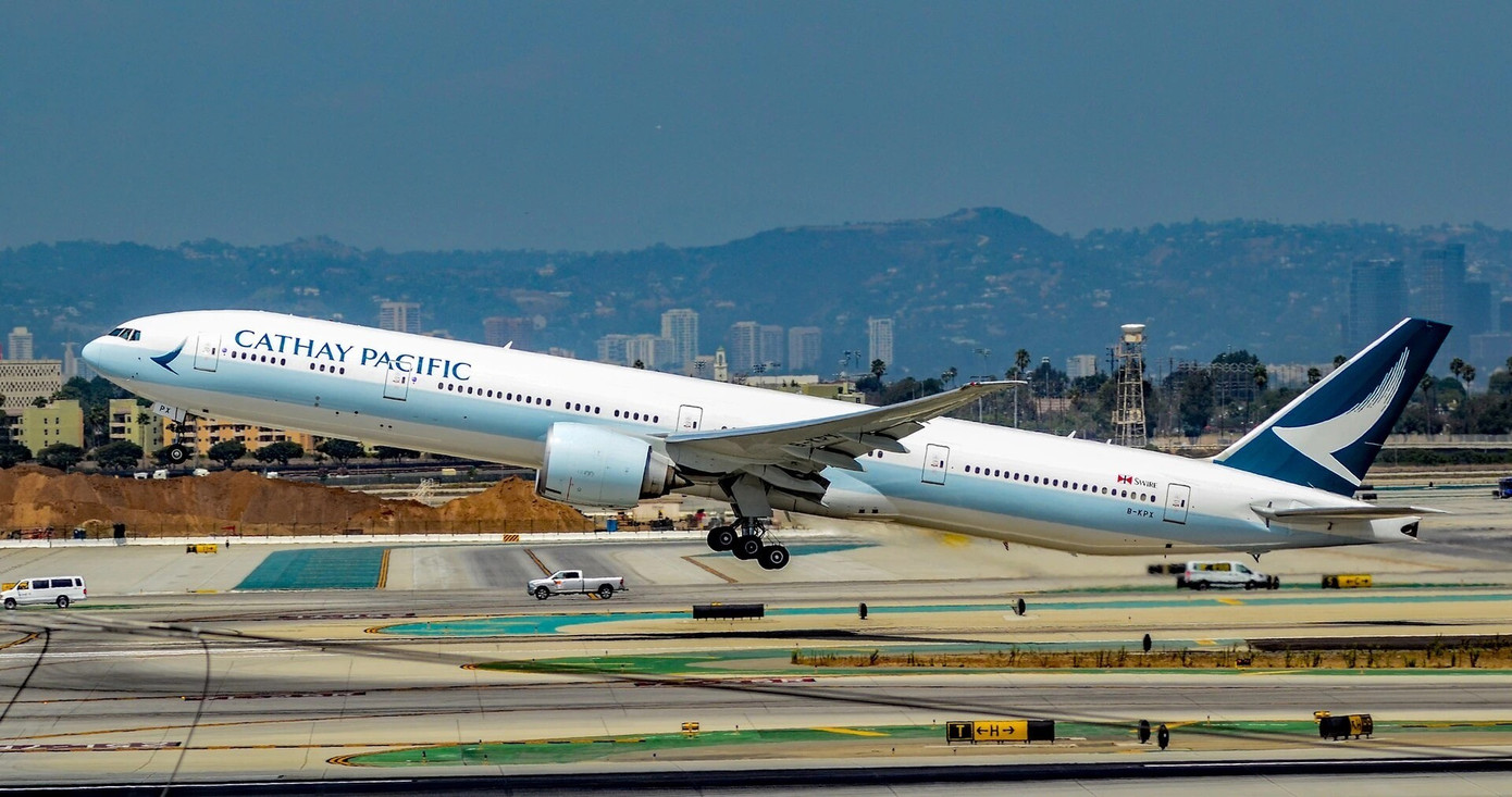 1920px-b-kpx-cathay-pacific-boeing-777-367er-s-n-37897-37173493905-11zon.jpg
