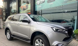 Mẫu SUV Nhật 7 chỗ giảm giá xuống ngang xe cỡ B